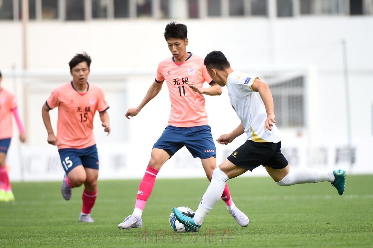 徐展4场4球+助攻张睿 解放军擒武汉稳前八