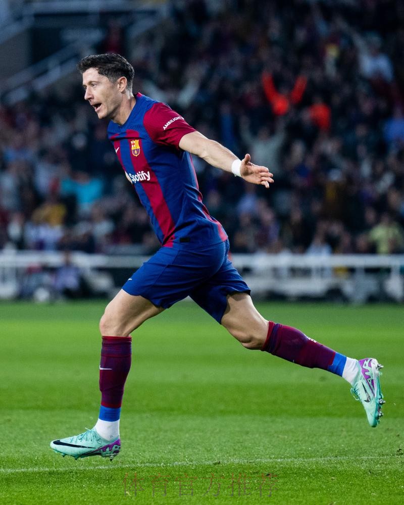 莱万将要求在明夏离队 并会优先考虑加盟皇马